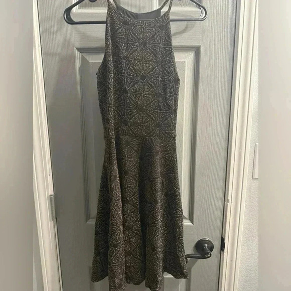 Women’s gold shine stretchy lined mini dresses with starbursts Size Smalll - Picture 1 of 7